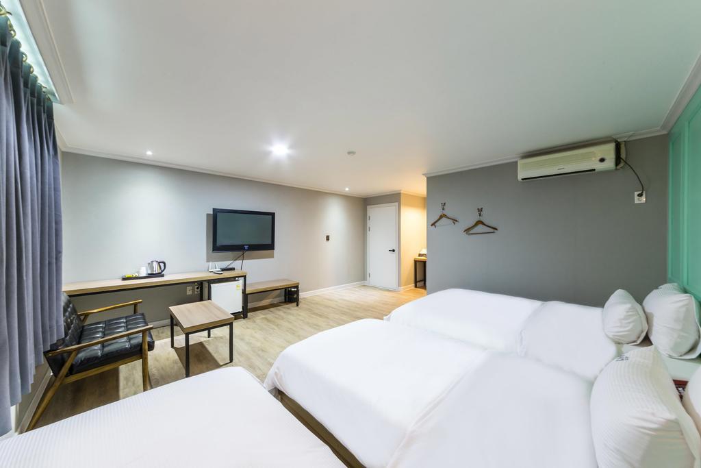 Ost Hotel Čchunčchon Exteriér fotografie