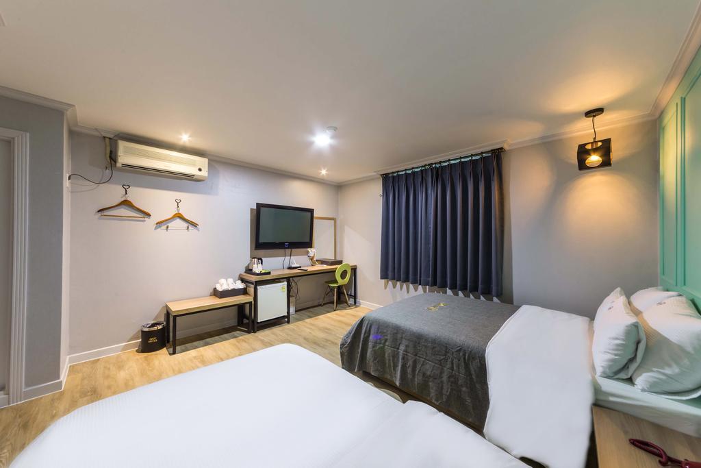 Ost Hotel Čchunčchon Exteriér fotografie
