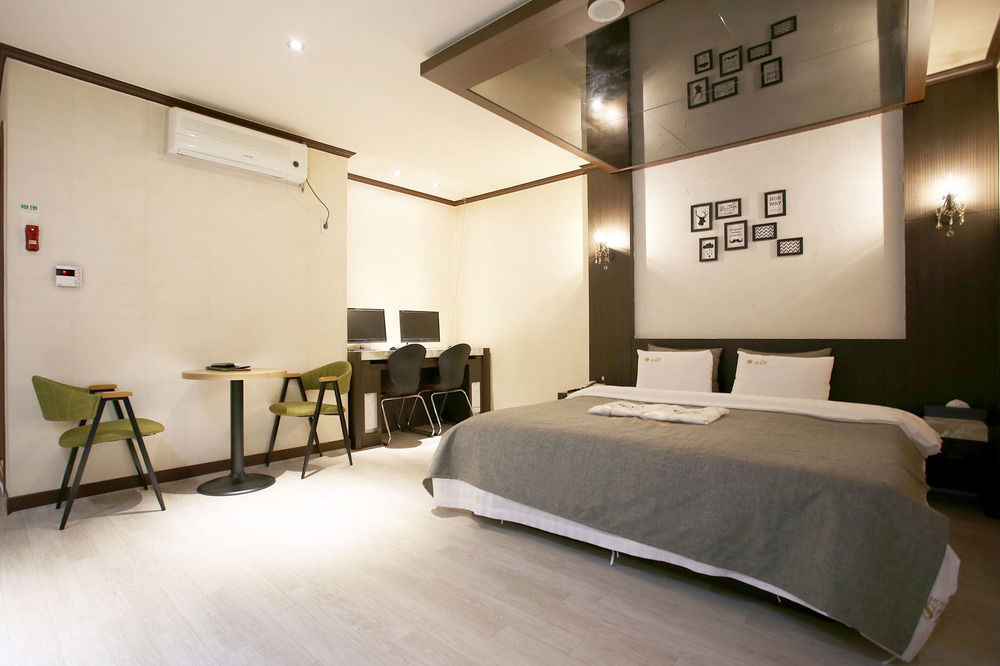 Ost Hotel Čchunčchon Exteriér fotografie