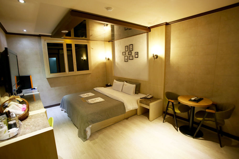 Ost Hotel Čchunčchon Exteriér fotografie
