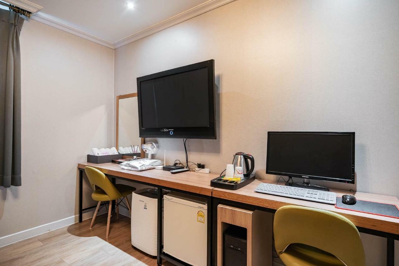 Ost Hotel Čchunčchon Exteriér fotografie