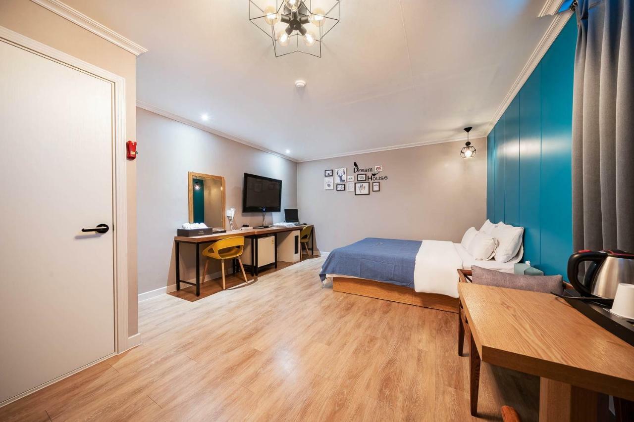 Ost Hotel Čchunčchon Exteriér fotografie